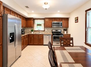 644 7th St #2, Carlstadt, NJ 07072