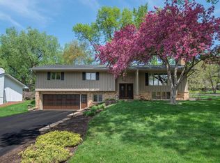 6700 Sioux Trl, Edina, MN 55439