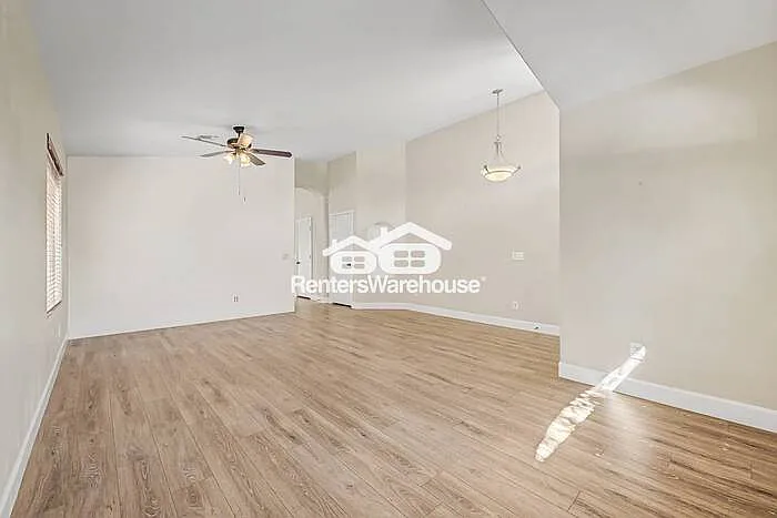 29169 N Rosewood Dr — Photo 5