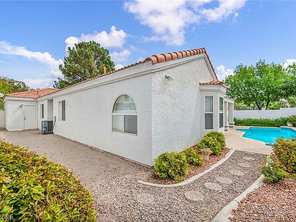 3rd image of 7405 Blue Sage Ct