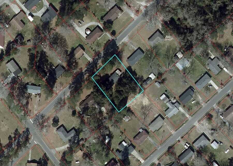 2nd image of 1242 Wisteria Dr