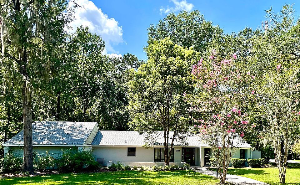 1st image of 2889 NW 10th Pl