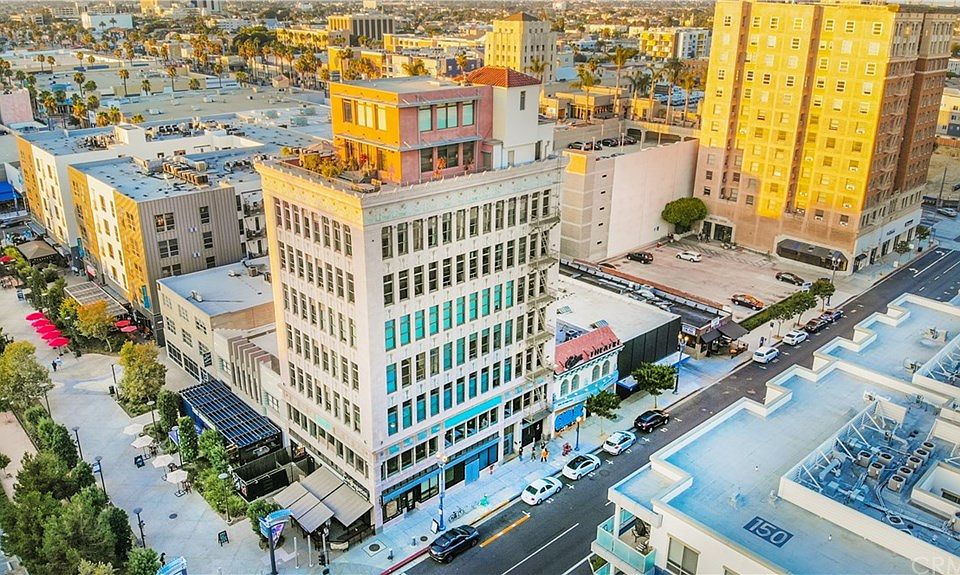 1st image of 207 East Broadway