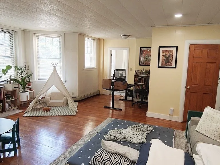4 Fuller St #1 — Photo 8