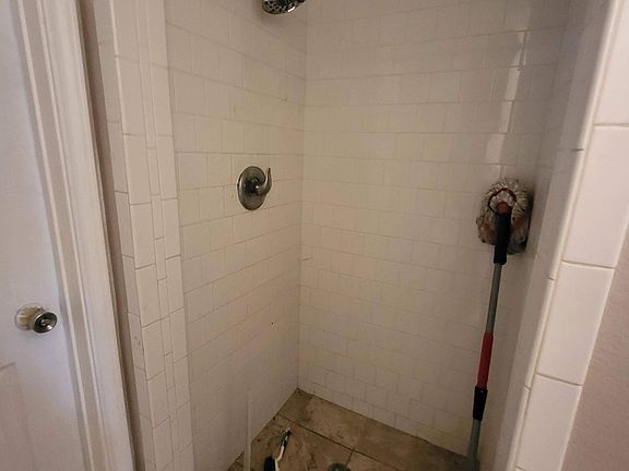 5th image of 1719 W Craig Pl #2