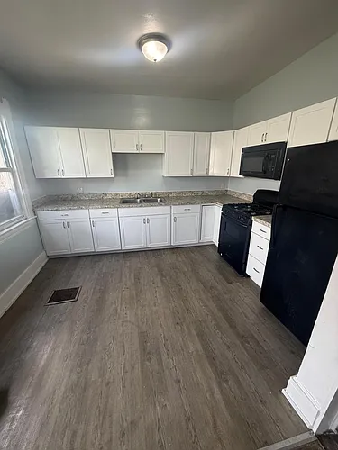 1509 N Salina St #1 Photo 1