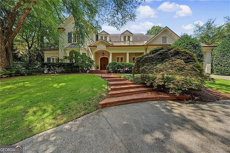 1st image of 82 Blackland Rd NW