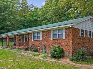 72 Red Oak Dr, Valley Head, AL 35989