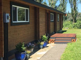 3005 Aldergrove Rd, Ferndale, WA 98248