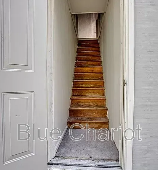 528 Short St — Photo 41