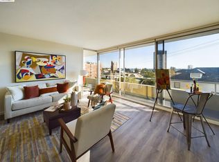320 Lee St APT 301, Oakland, CA 94610