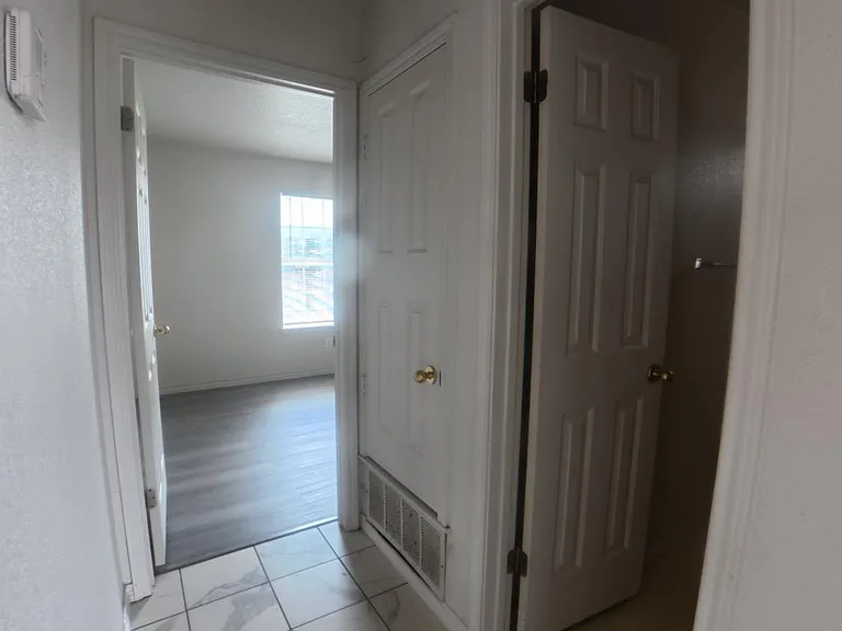 4908 Topsey Dr — Photo 9