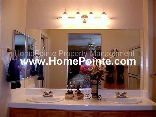 4th image of 505 Esplanade Cir