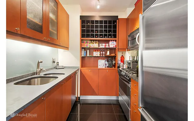 Rented by Douglas Elliman | media 20