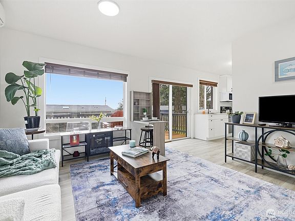 4th image of 5515 Hillvue Road