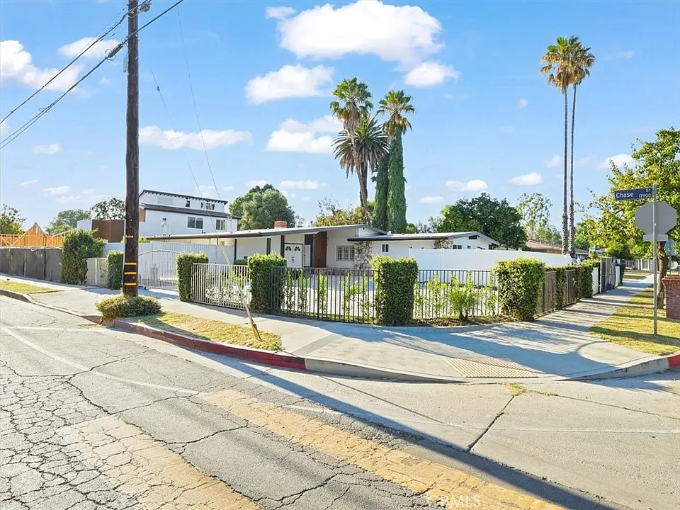 8501 Enfield Ave