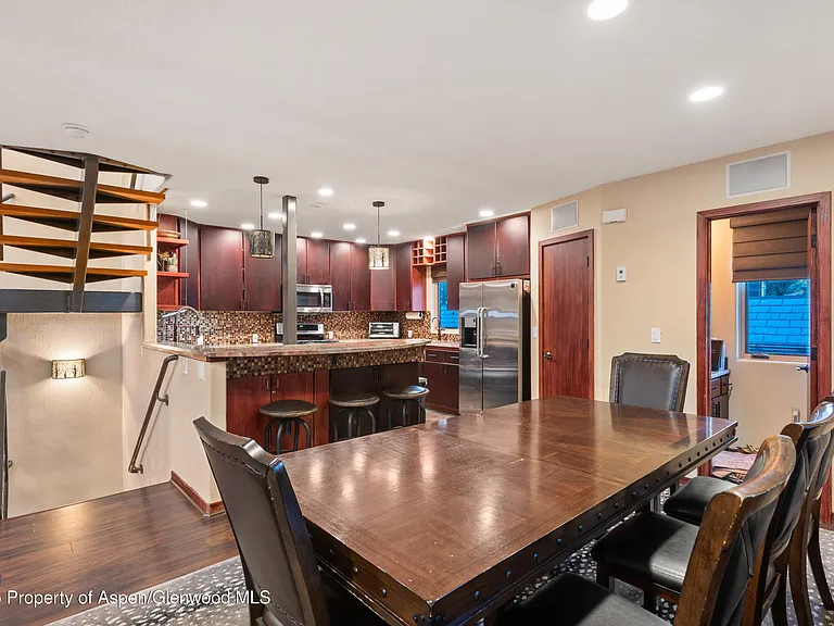 650 S Monarch St #4 — Photo 12