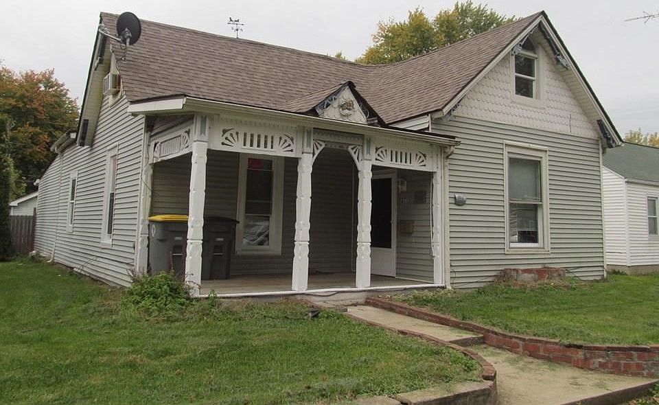 1st image of 811 Blish St