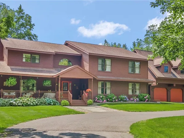 7866 Broadfield Rd, Manlius, NY 13104