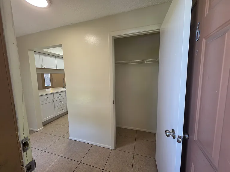 145 Pinellas Way N #6 — Photo 2