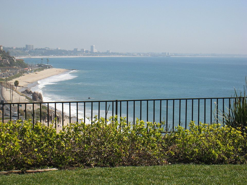 1st image of 18138 Coastline Dr