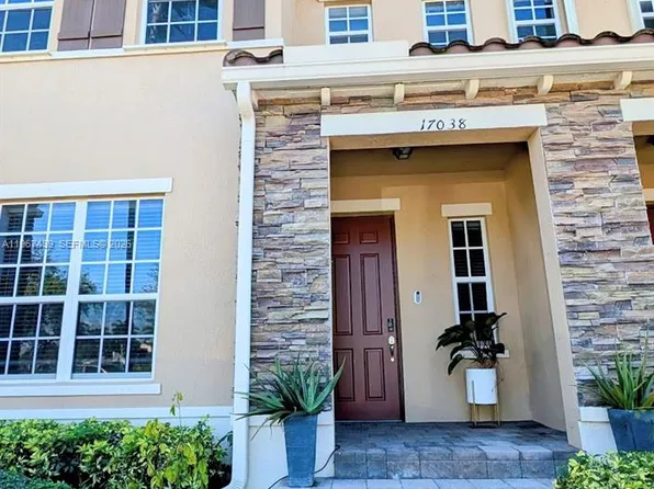 17038 SW 95th Ter, Miami, FL 33196