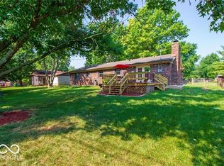 1183 Stonegate Rd, Greenwood, IN 46142