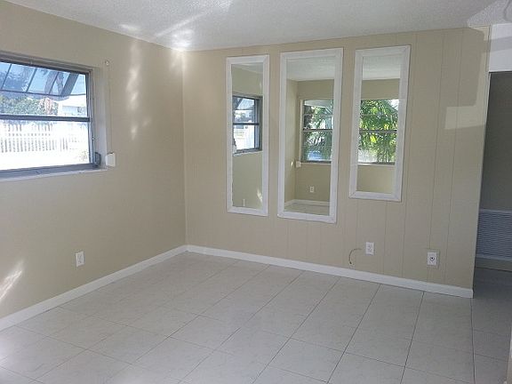 3rd image of 1212 S Federal Hwy APT 8