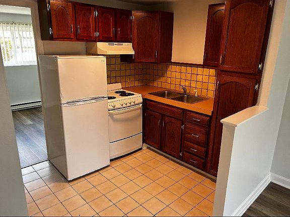 5th image of 1353 Douglas Ave #8
