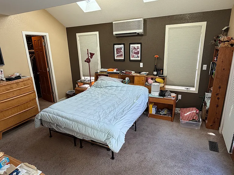 Master bedroom. Two walk-in closets.
