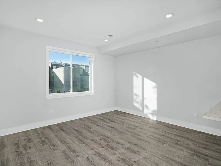 1302 N Marshall St #2 — Photo 2