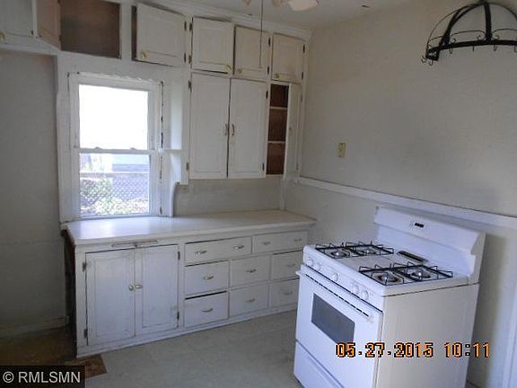 3rd image of 3742 Bryant Ave N