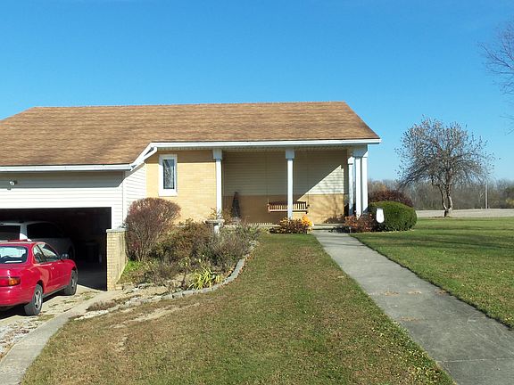 2nd image of 10717 Township Road 120