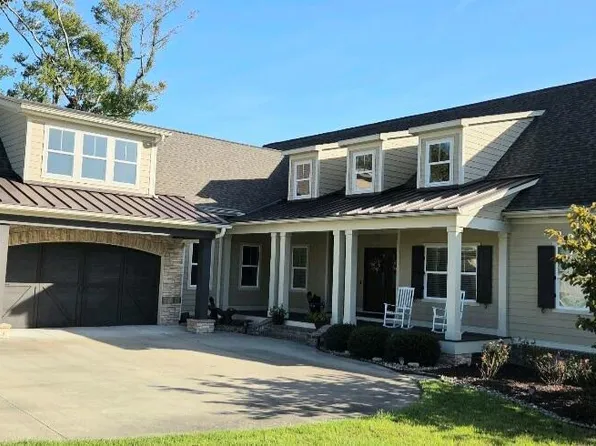 110 Stillwood Court, New Bern, NC 28560