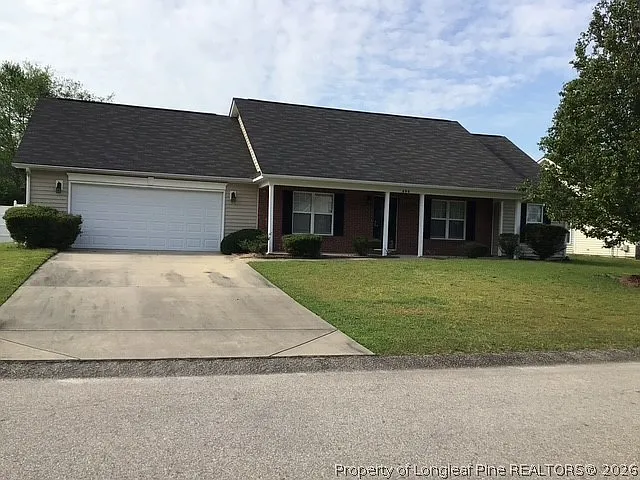 696 Fairfield Cir
