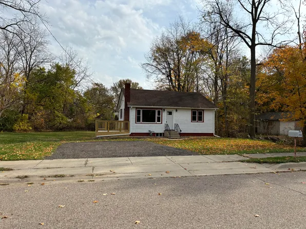 238 N 1st St, Cassopolis, MI 49031