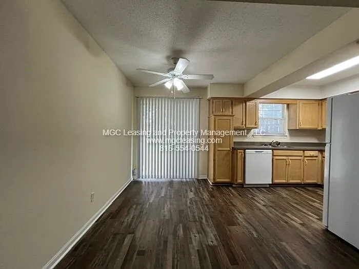 1845 NE Knollbrook St — Photo 11
