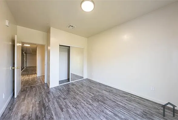 130 S Soto St — Photo 38