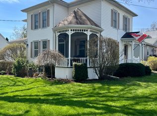 47 Paul St, Prince Edward County, ON K0K 2T0