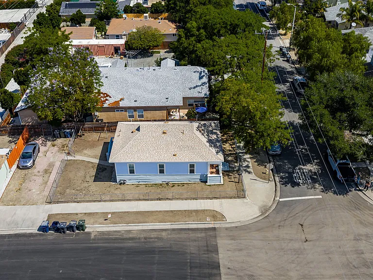 1003 Alta St #B — Photo 10