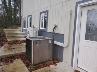 990 Mountain View Rd, Sweet Home, OR 97386