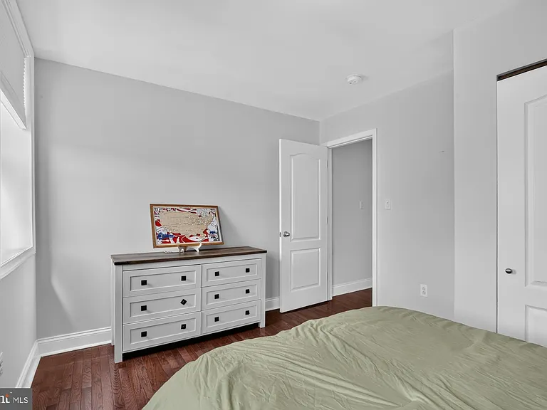 1202 Gerritt St — Photo 17