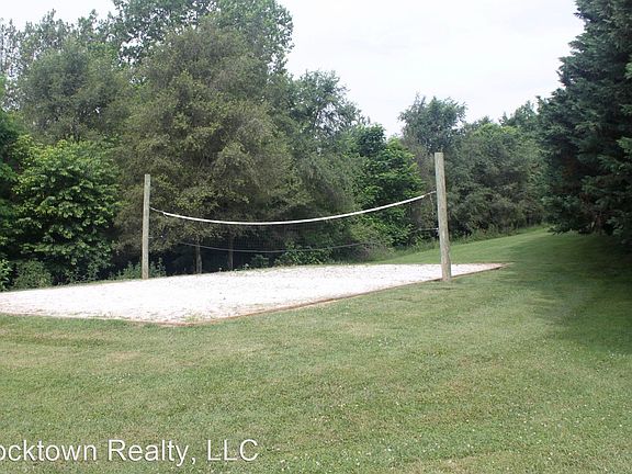 3rd image of 486 Pheasant Run Cir #10576561