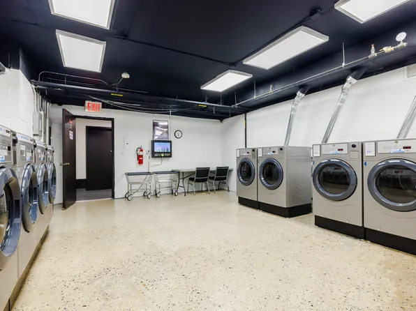 155 East 55th Street image 5 of 14