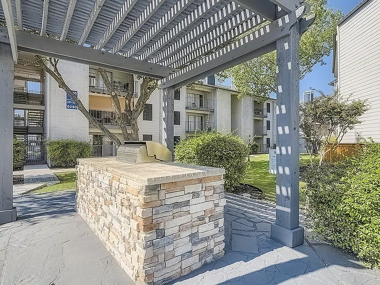 Rise Spring Pointe — Photo 182