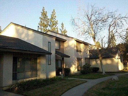 2nd image of 820 Cheshire Ln