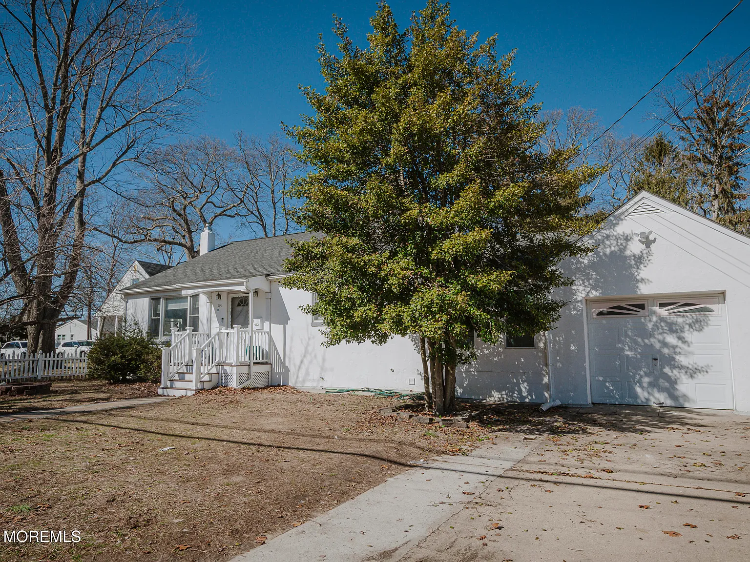 4 bed, 2.5 bath, $2,300 — Photo 2