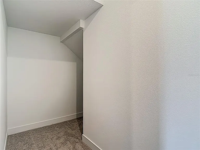 410 S West Shore Blvd — Photo 74