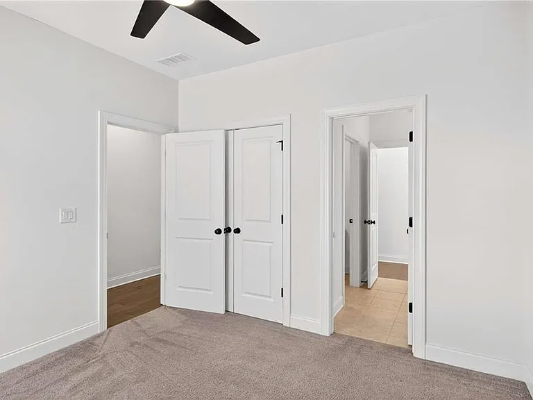 395 Tillman Pass — Photo 30