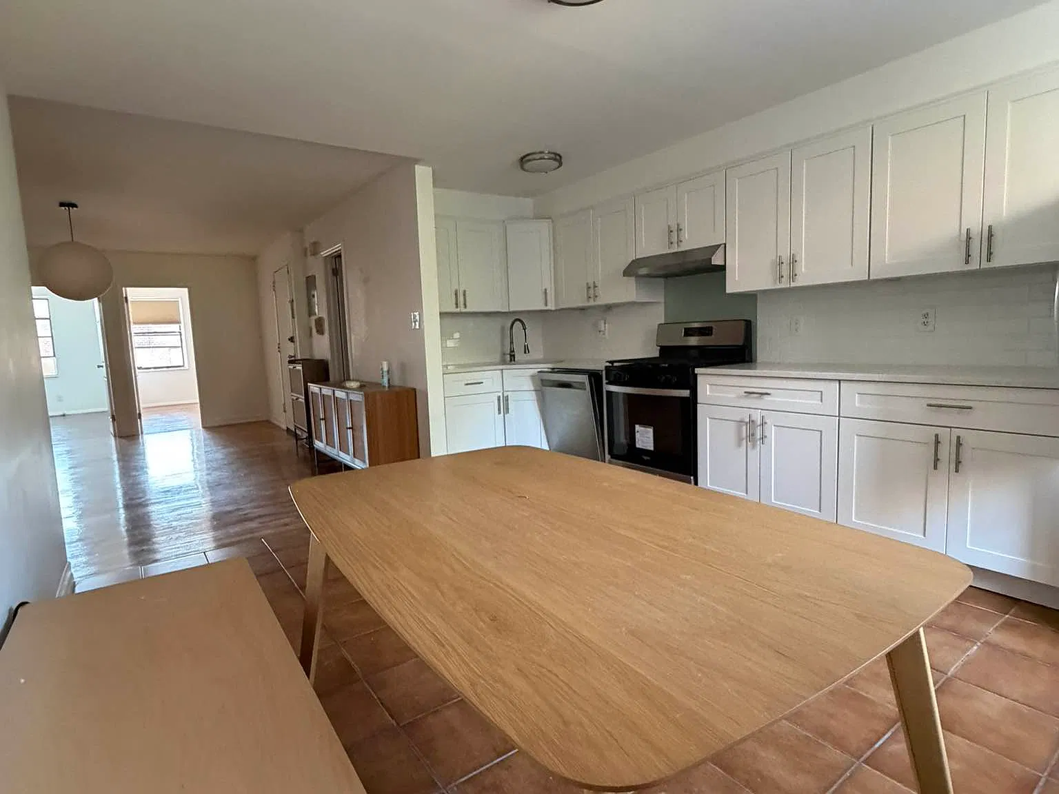 279 Columbia Street — Photo 4